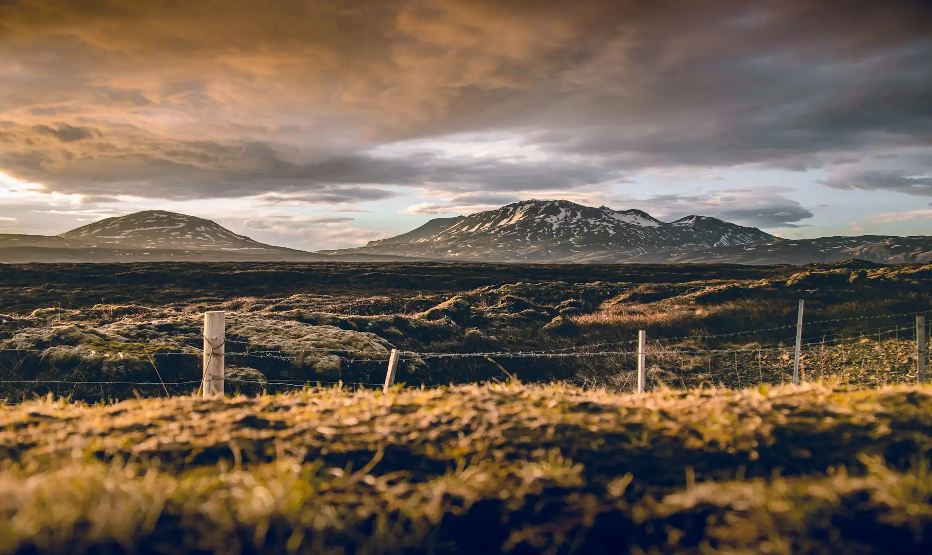 Golden Circle (Złoty Krąg)" - popularna atrakcja turystyczna w Islandia