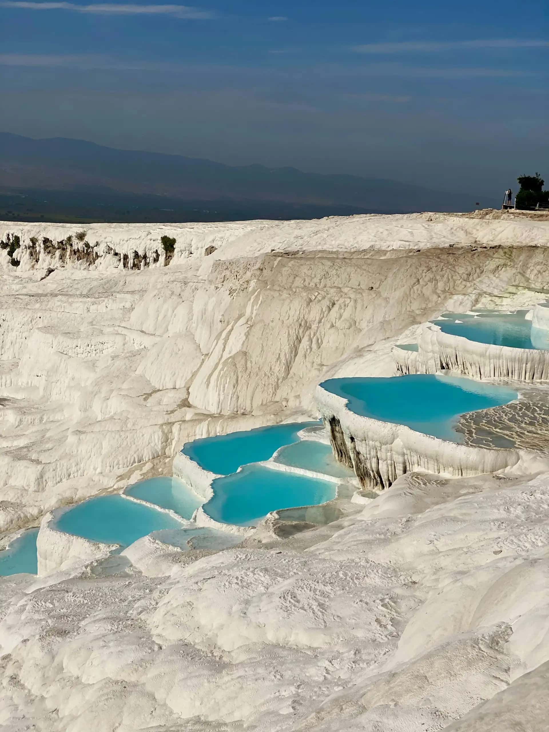 Pamukkale (Bawełniany Zamek)" - popularna atrakcja turystyczna w Turcja