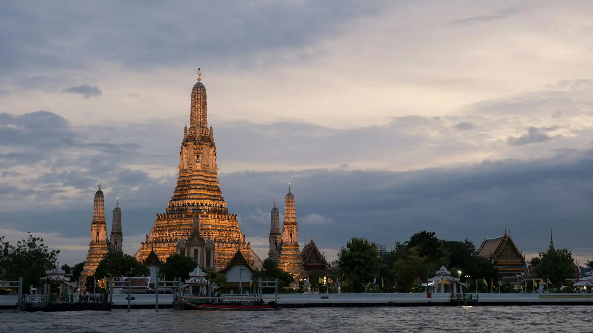 Wat Arun (Świątynia Świtu)