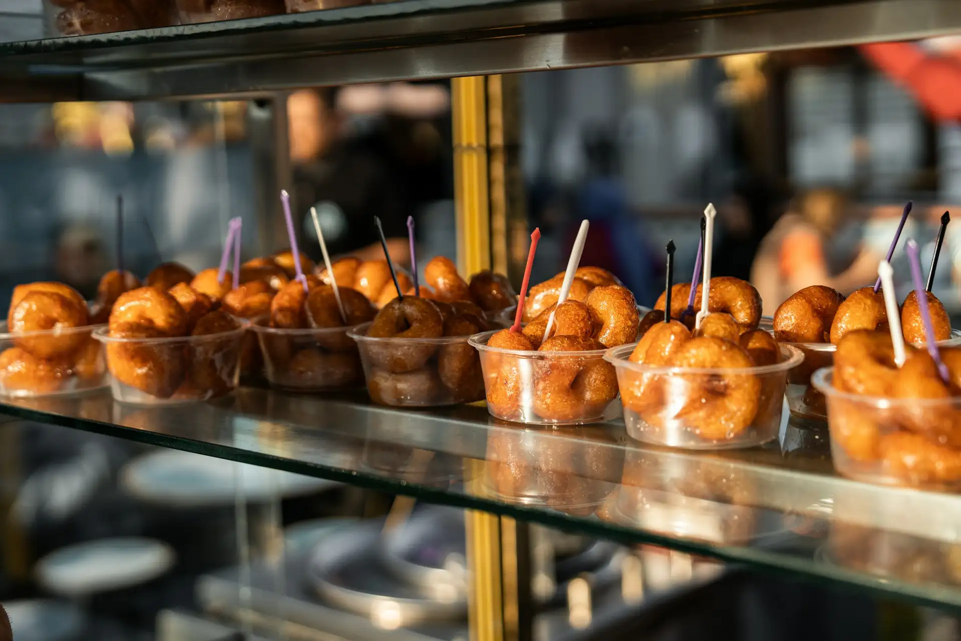 Potrawa Loukoumades - tradycyjna kuchnia Grecja